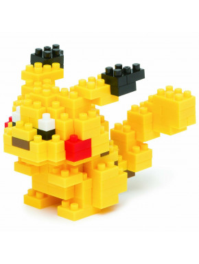 Figura de Pikachu de Pokémon construida con Nanoblock