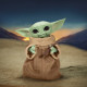 Baby Yoda Grogu animatrónico comilón El Mandaloriano