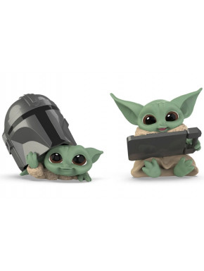 Figuras do Baby Yoda Mandalorian capacete e tablet