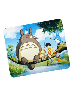 Alfombrilla Mi vecino Totoro en rama