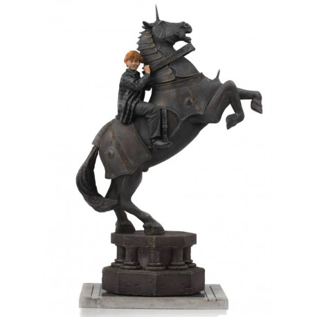 Harry Potter Estatua Deluxe Art Scale 1/10 Ron Weasley at the Wizard Chess 35 cm