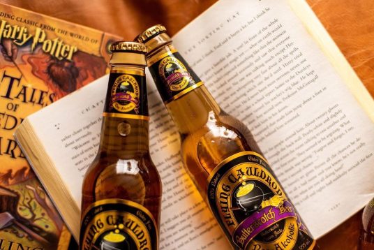 Cómo beber la cerveza de mantequilla de Harry Potter si eres muggle