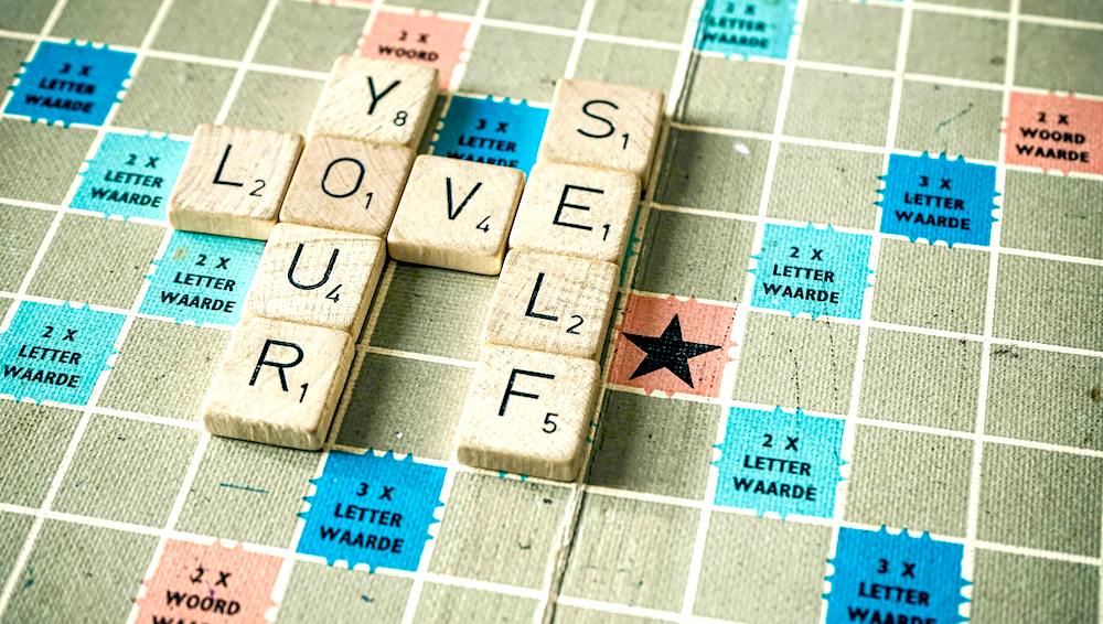 ¿Cómo se juega al Scrabble?